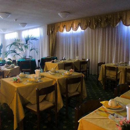 Hotel La Pergola Barga Exterior photo