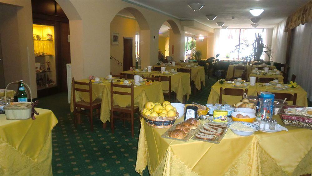 Hotel La Pergola Barga Exterior photo