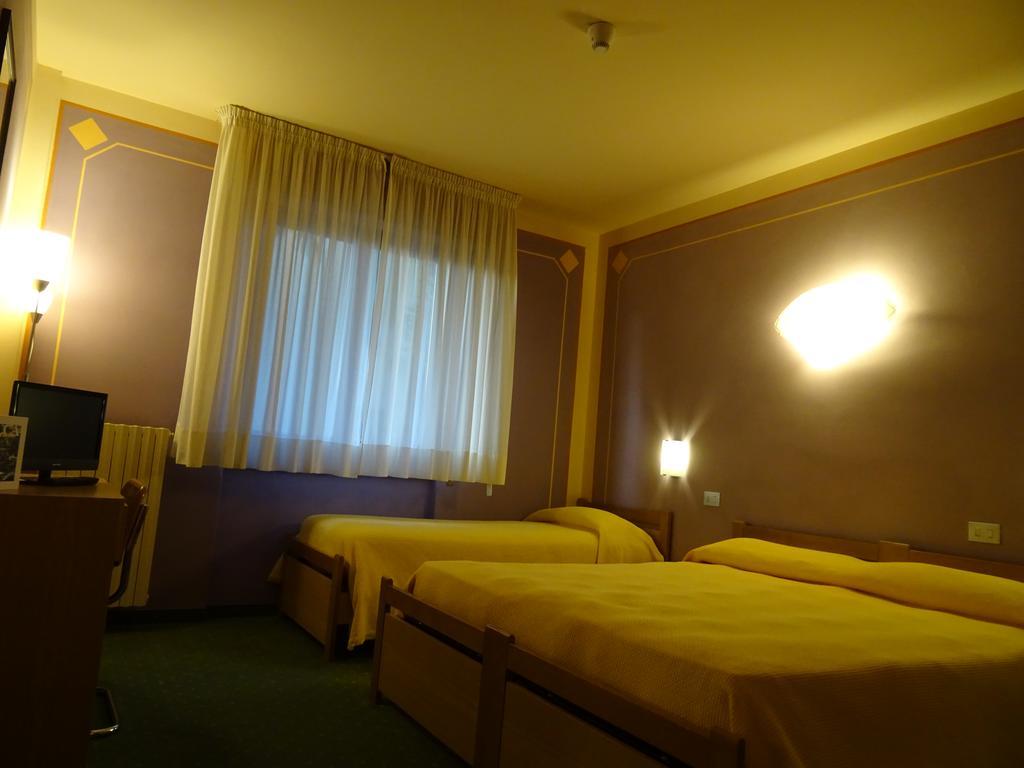 Hotel La Pergola Barga Exterior photo