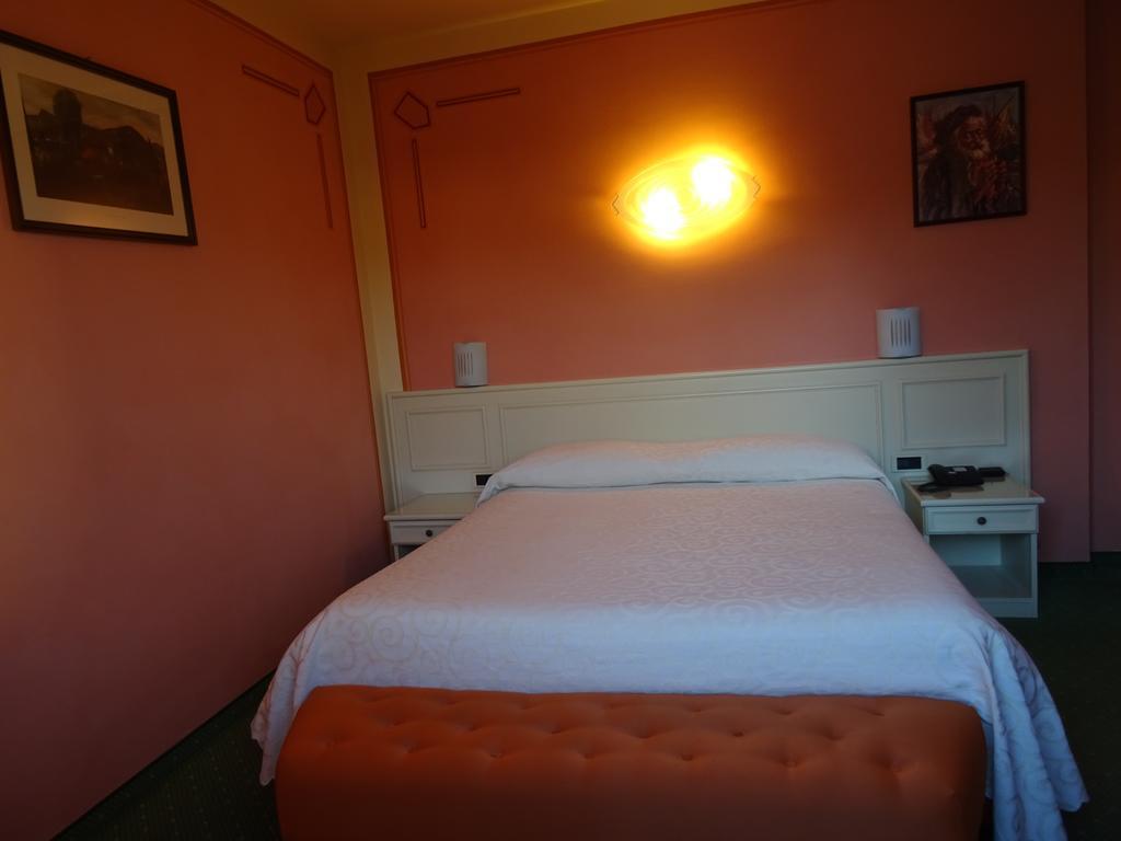 Hotel La Pergola Barga Exterior photo