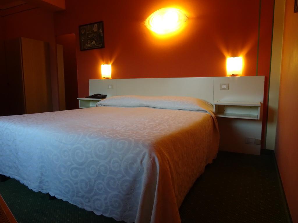 Hotel La Pergola Barga Exterior photo