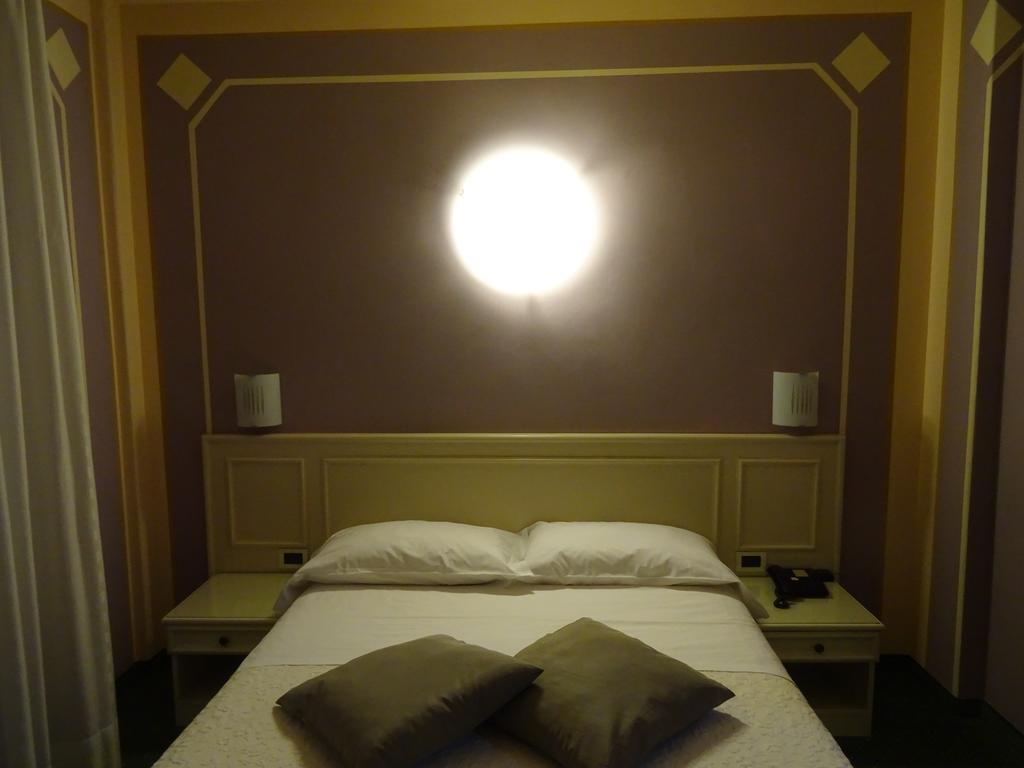 Hotel La Pergola Barga Exterior photo