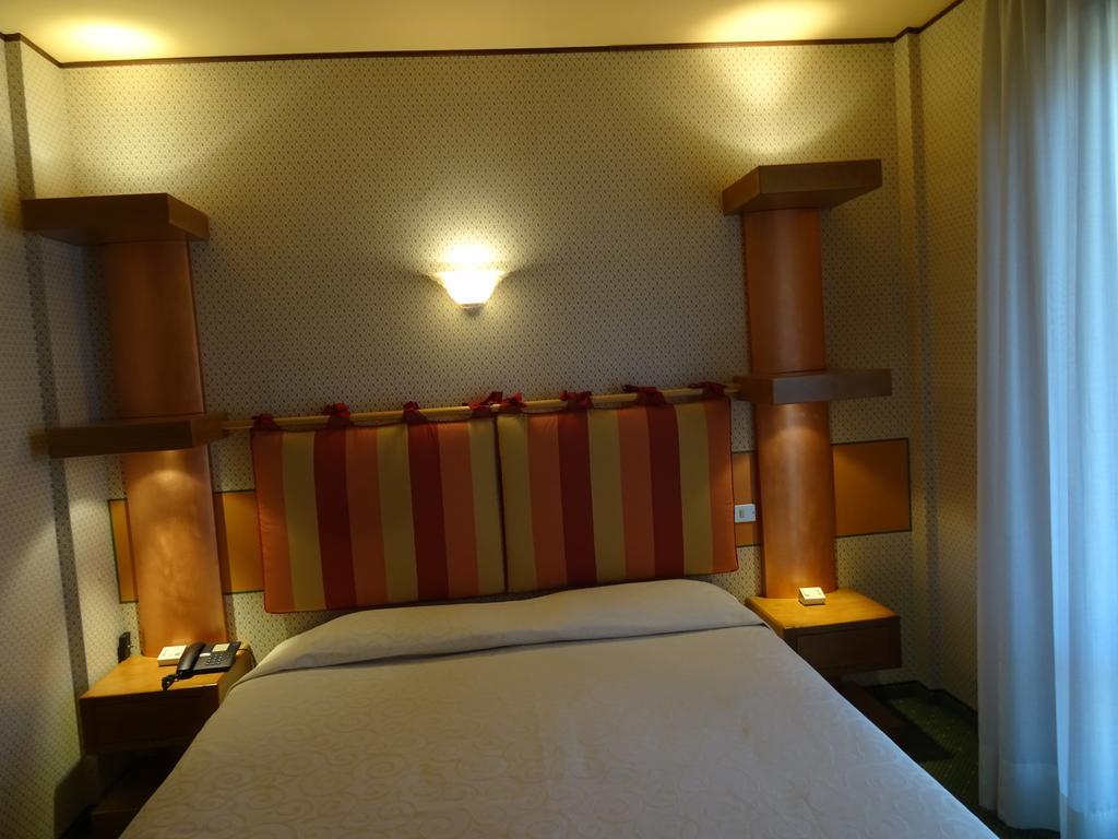 Hotel La Pergola Barga Exterior photo