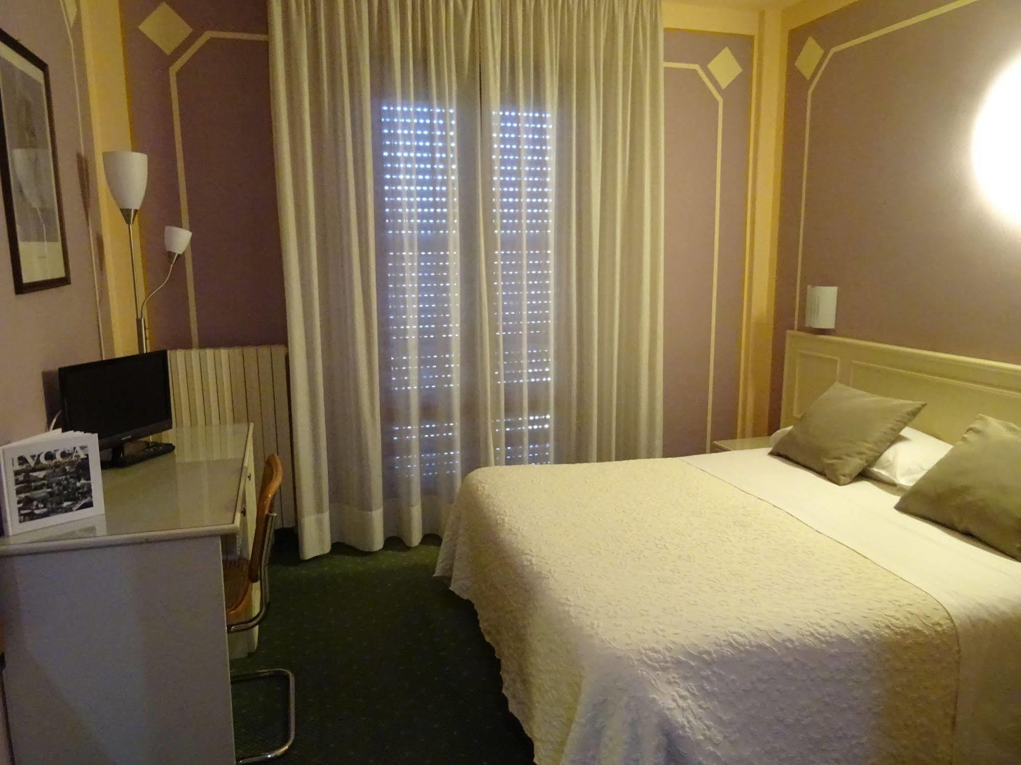 Hotel La Pergola Barga Exterior photo