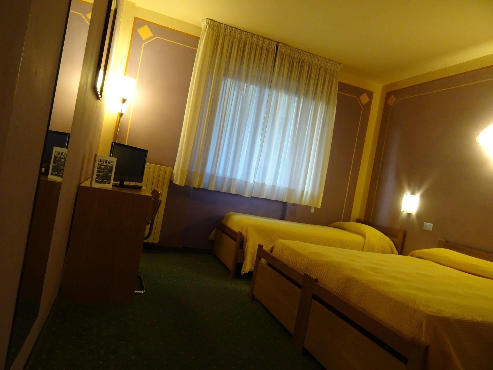 Hotel La Pergola Barga Exterior photo