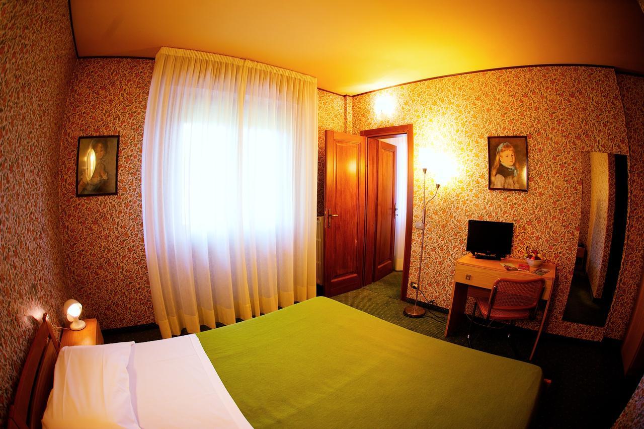 Hotel La Pergola Barga Exterior photo